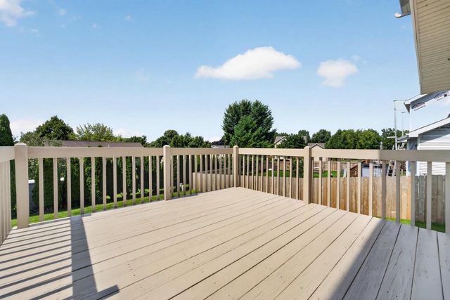 914 Eagle Crest Drive, Madison, WI 53704