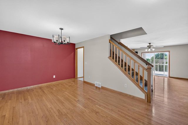 914 Eagle Crest Drive, Madison, WI 53704
