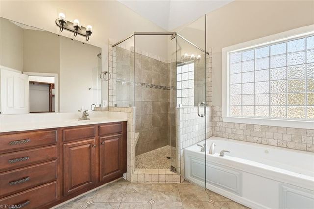 311 Vancouver Court, Kernersville, NC 27284