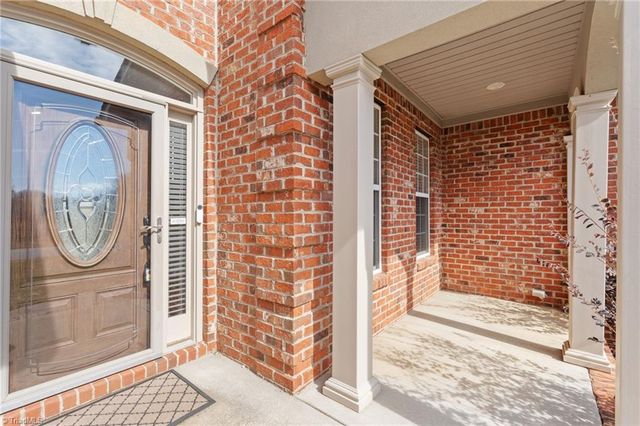 311 Vancouver Court, Kernersville, NC 27284