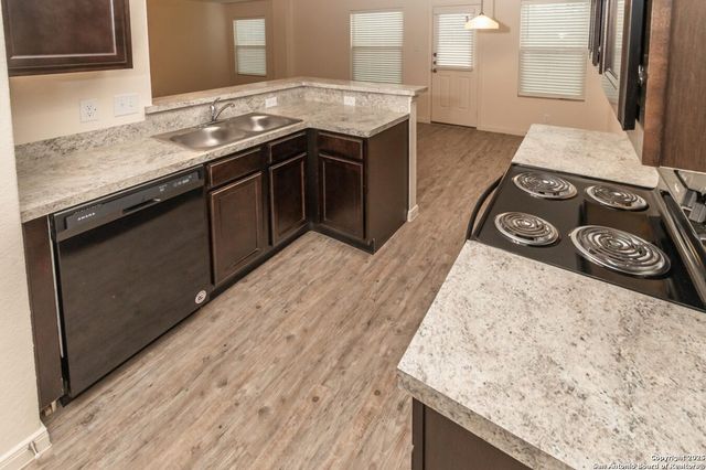 4831 War Horse, San Antonio, TX 78242