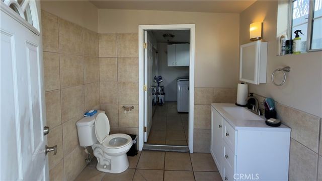 11057 Lemay, North Hollywood, CA 91606
