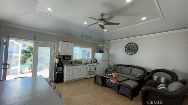11057 Lemay, North Hollywood, CA 91606