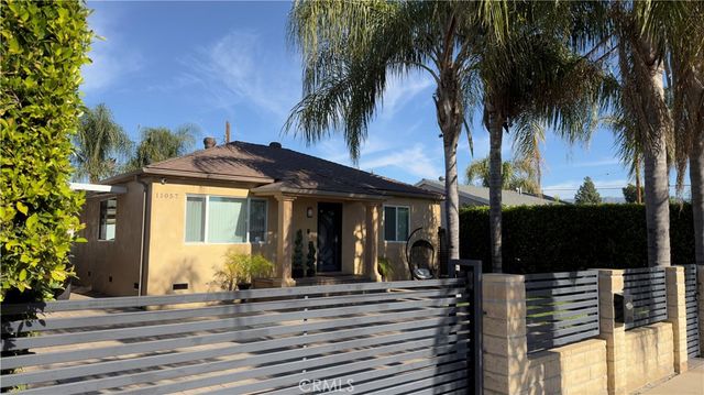 11057 Lemay, North Hollywood, CA 91606