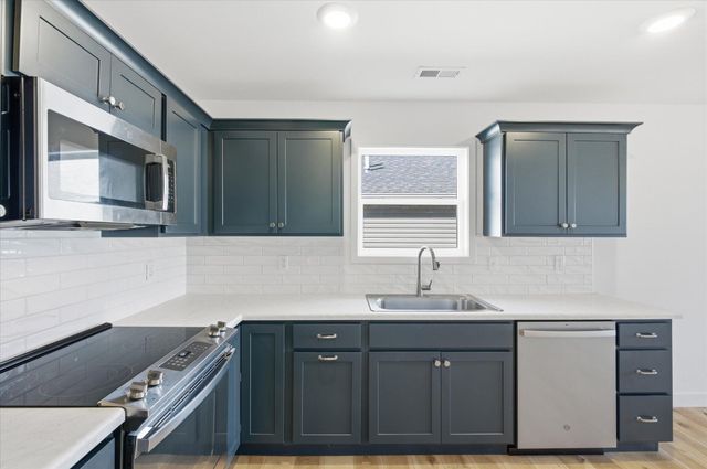 2609 FRAZIER LP, Columbia, MO 65202