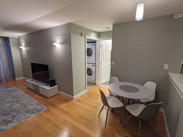 350 Revere Beach Bl 9, Revere, MA 02151