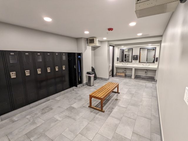 350 Revere Beach Bl 9, Revere, MA 02151