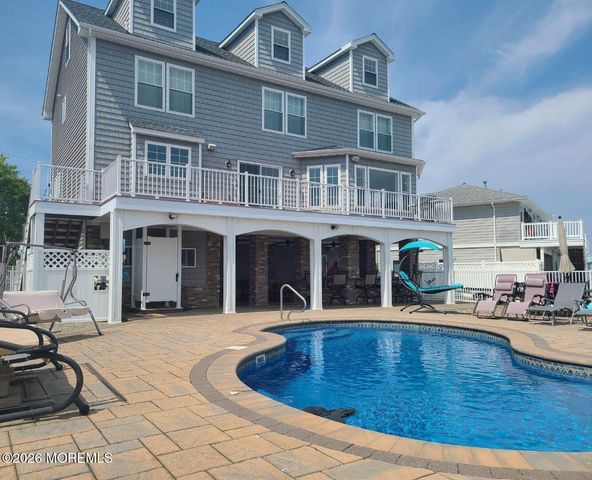 36 Harborside Drive E, Seaside Heights, NJ 08751