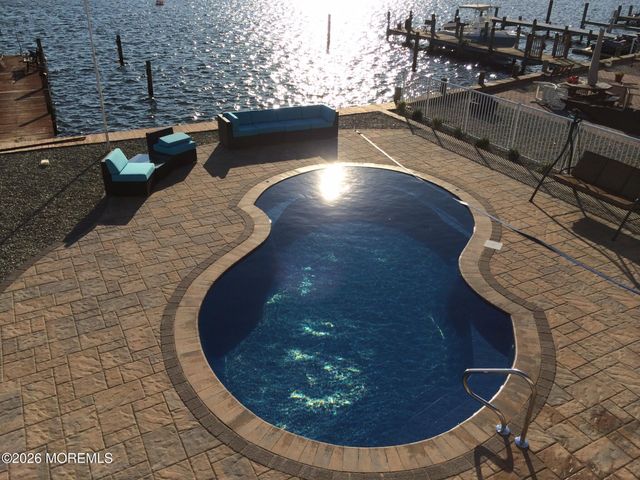 36 Harborside Drive E, Seaside Heights, NJ 08751