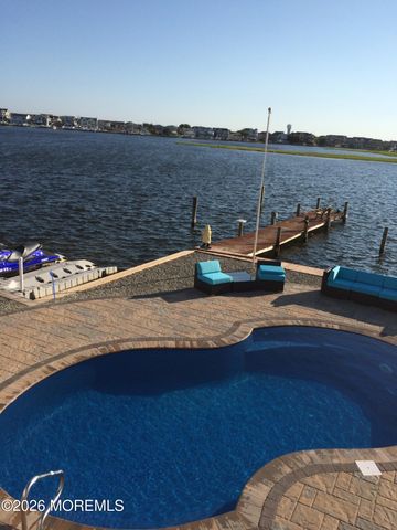 36 Harborside Drive E, Seaside Heights, NJ 08751