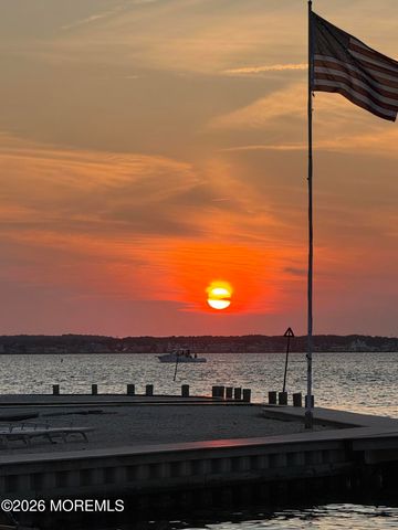 36 Harborside Drive E, Seaside Heights, NJ 08751