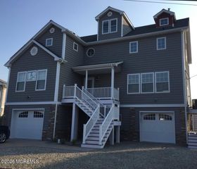 36 Harborside Drive E, Seaside Heights, NJ 08751