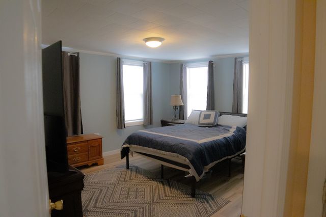 352 Taylor Street, Manchester, NH 03103