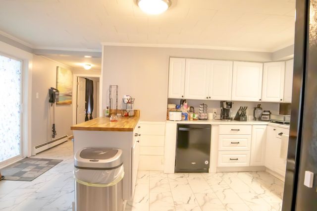 352 Taylor Street, Manchester, NH 03103