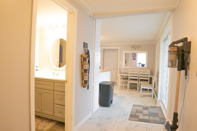 352 Taylor Street, Manchester, NH 03103