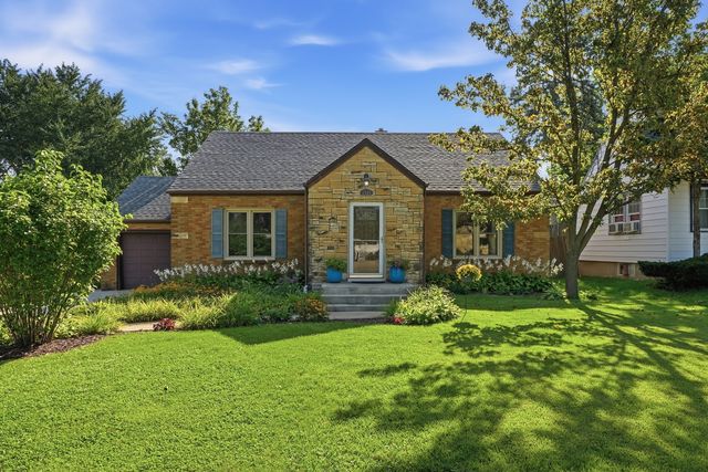 1006 Garfield Street, Lockport, IL 60441