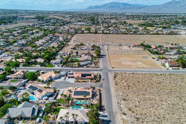 4465 North Campbell Road, Las Vegas, NV 89129