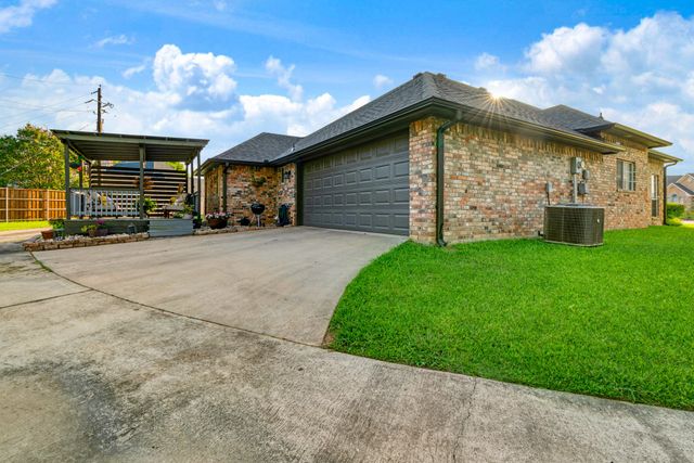 4250 PRIMROSE Lane, Paris, TX 75462