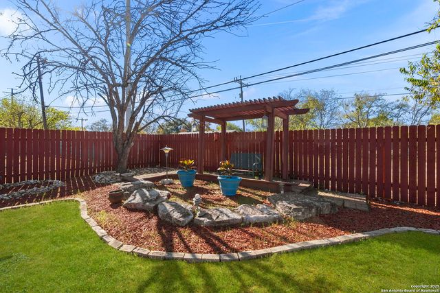 8211 Quail Creek, San Antonio, TX 78218