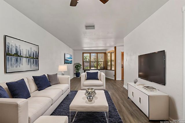 8211 Quail Creek, San Antonio, TX 78218