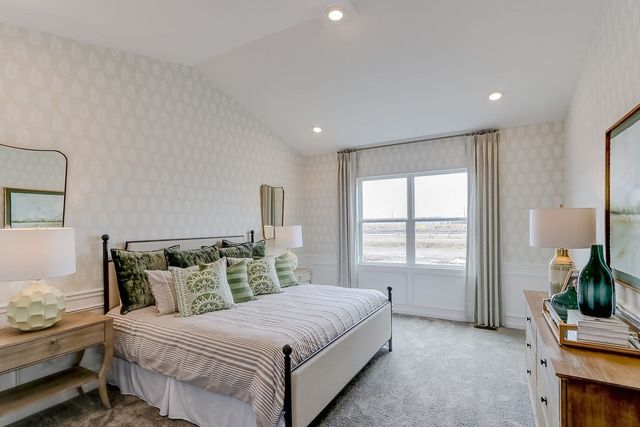 548 Endicott Road, South Elgin, IL 60177