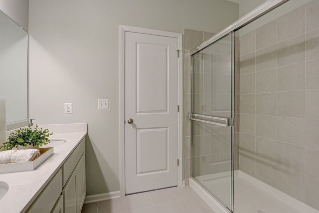 548 Endicott Road, South Elgin, IL 60177