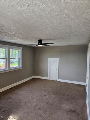 18 Youtz Avenue, Akron, OH 44301