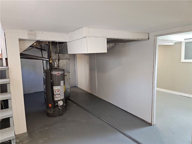 18 Youtz Avenue, Akron, OH 44301