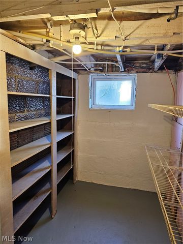 18 Youtz Avenue, Akron, OH 44301