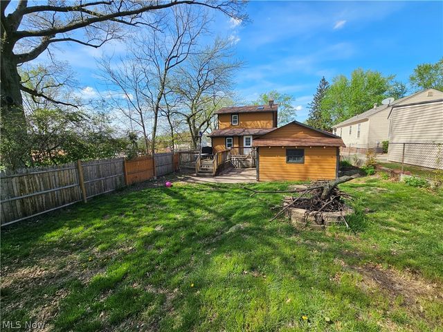 18 Youtz Avenue, Akron, OH 44301