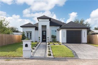 709 Carey Lane, Alamo, TX 78516