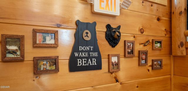 782 Park Vista Way, Gatlinburg, TN 37738