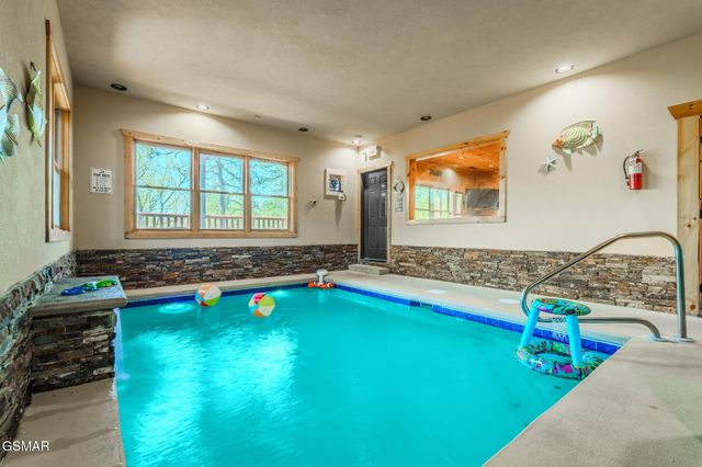 782 Park Vista Way, Gatlinburg, TN 37738