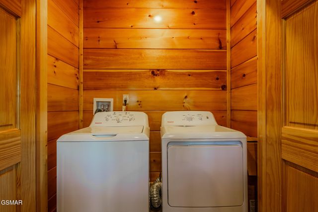 782 Park Vista Way, Gatlinburg, TN 37738