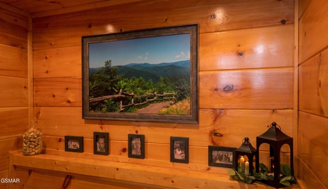 782 Park Vista Way, Gatlinburg, TN 37738