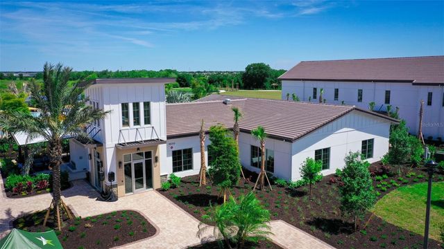 18107 TAVERNSIDE TRAIL, Lakewood Ranch, FL 34211