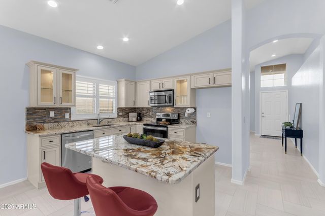 1712 E SARATOGA Street, Gilbert, AZ 85296