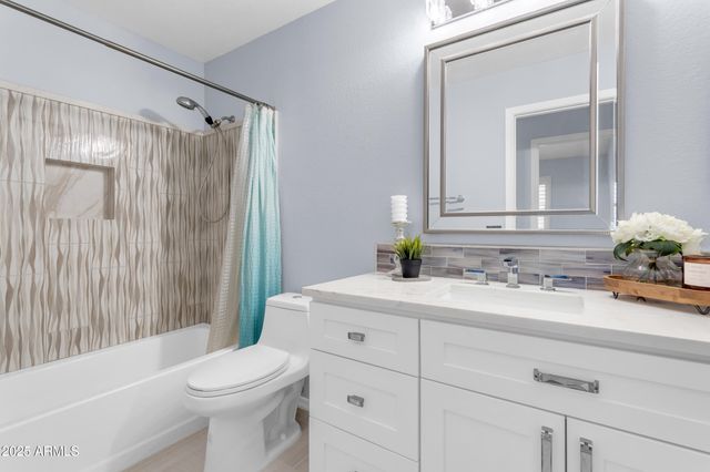 1712 E SARATOGA Street, Gilbert, AZ 85296