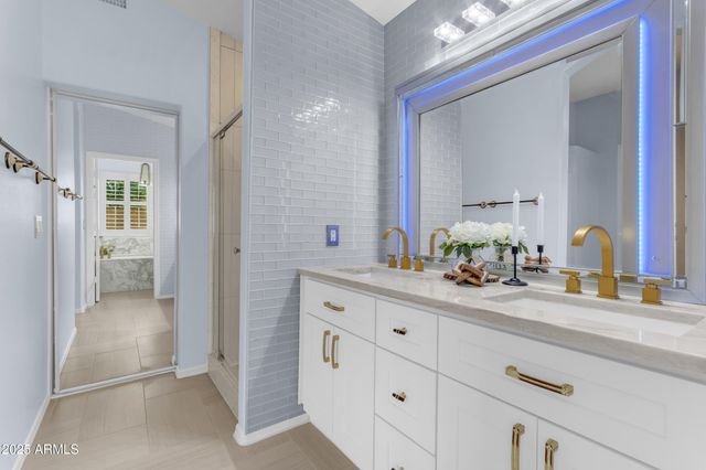 1712 E SARATOGA Street, Gilbert, AZ 85296