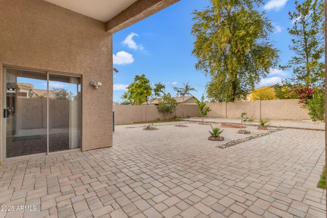 1712 E SARATOGA Street, Gilbert, AZ 85296