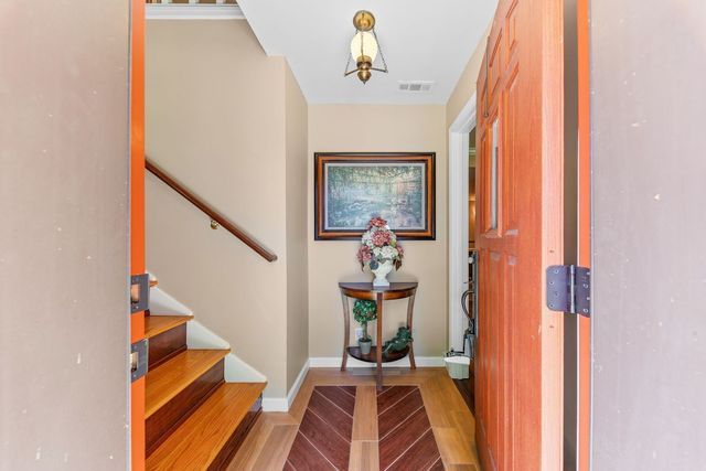 604 Crestland Dr, Columbia, TN 38401