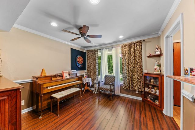 604 Crestland Dr, Columbia, TN 38401