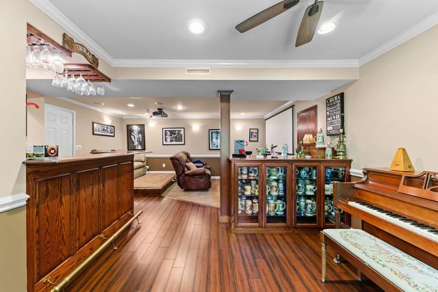 604 Crestland Dr, Columbia, TN 38401