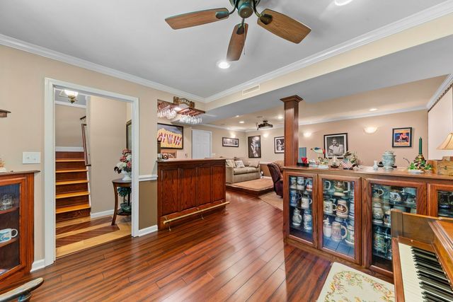 604 Crestland Dr, Columbia, TN 38401