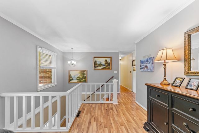 604 Crestland Dr, Columbia, TN 38401