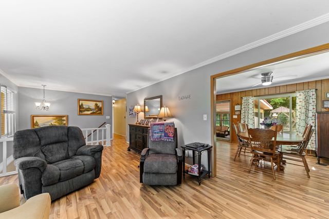 604 Crestland Dr, Columbia, TN 38401