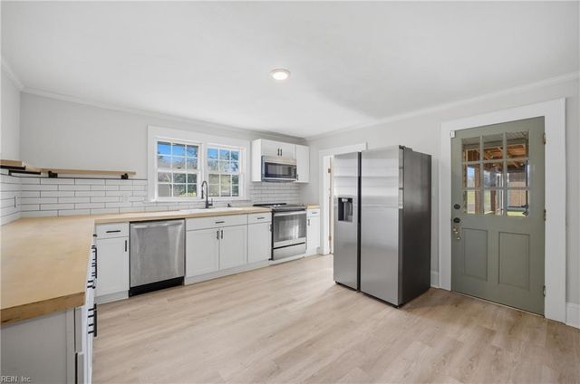 6404 Whaleyville BLVD, Suffolk, VA 23438