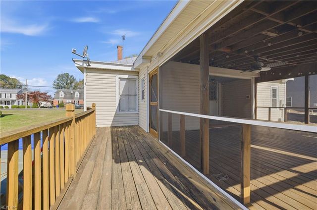 6404 Whaleyville BLVD, Suffolk, VA 23438