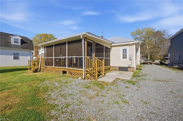 6404 Whaleyville BLVD, Suffolk, VA 23438