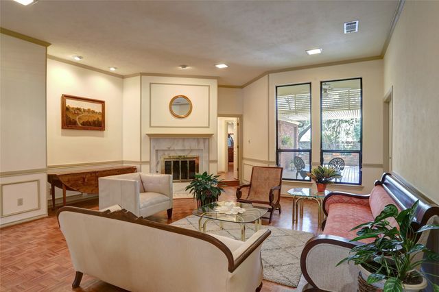 6010 Steamboat Drive, Dallas, TX 75230